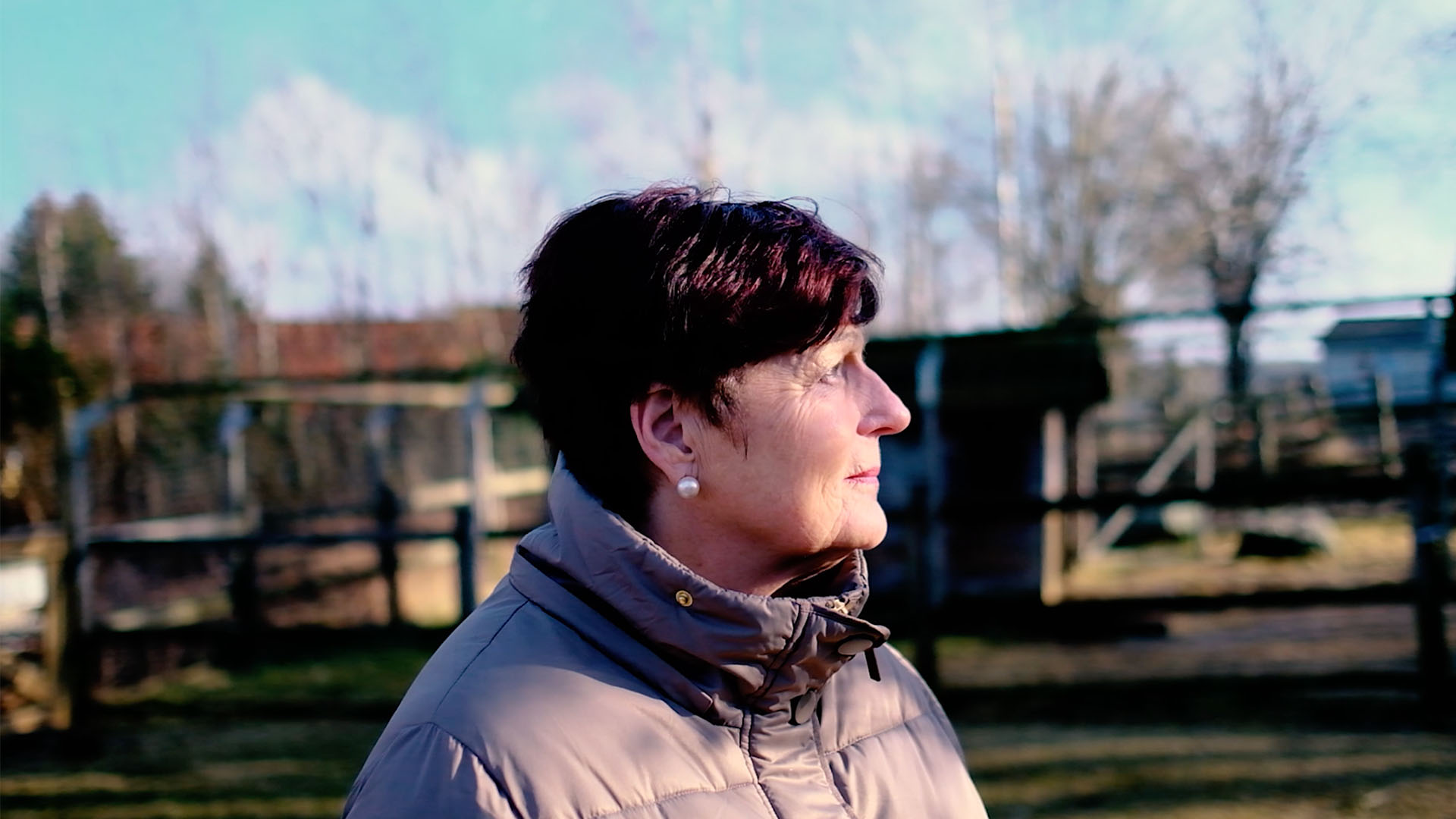 Mai Britt Løken fotografert utendørs på Hjørgunn